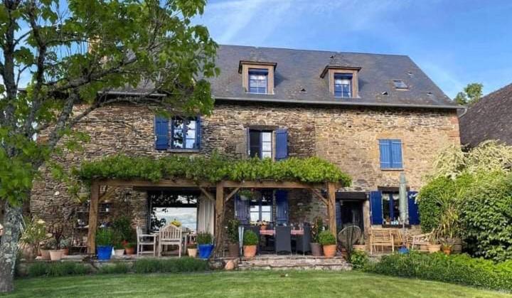 La Maison Bleue Juillac  Buitenkant foto