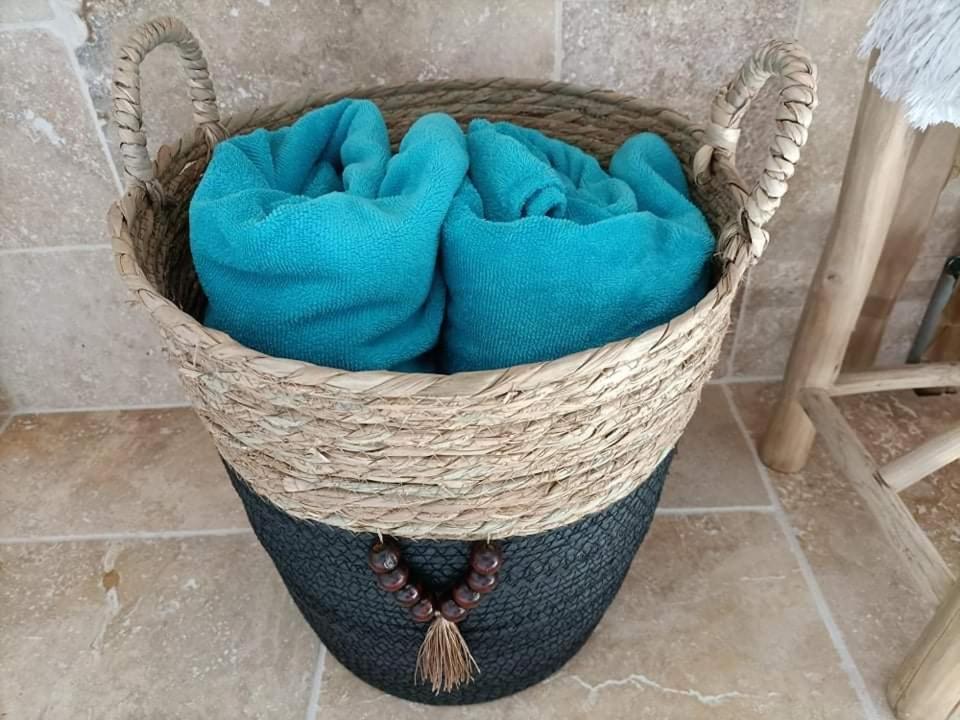 La Maison Bleue Juillac  Buitenkant foto