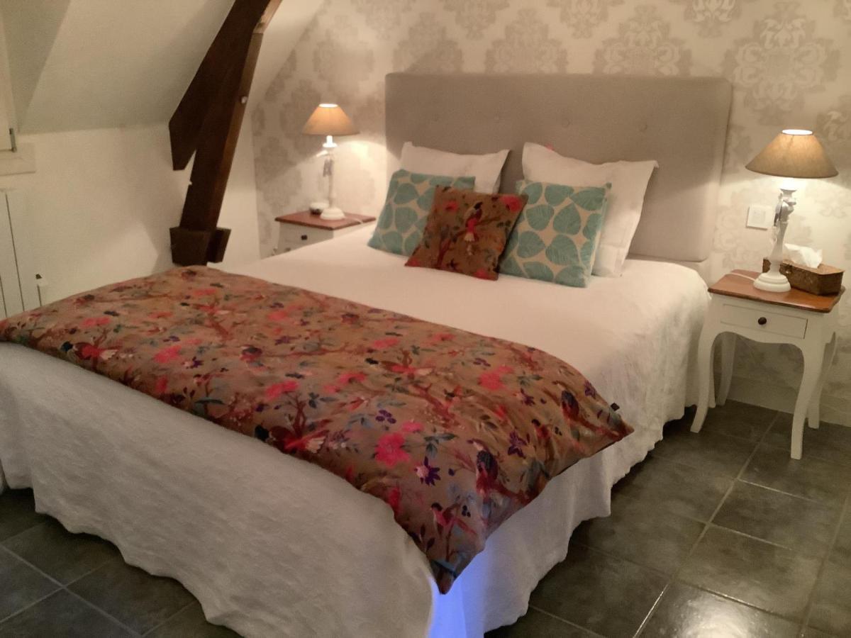 La Maison Bleue Juillac  Buitenkant foto